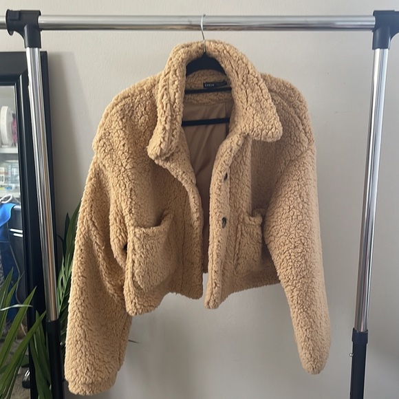 Cropped Sherpa Jacket - Picture 3 of 5